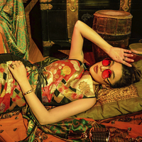 "What is it all About?"／Nicole Asensio, Solo .Cal｜音楽ダウンロード・音楽配信サイト mora